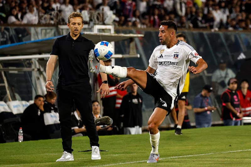 El defensor en su paso por Colo Colo. Foto: Agencia Aton.