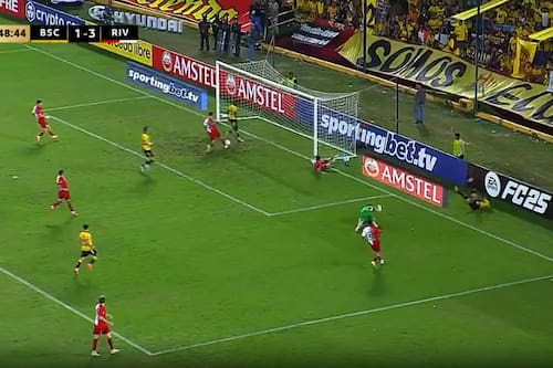 ¿Blooper del año? El extraño gol que Barcelona de Guayaquil anotó en Copa Libertadores