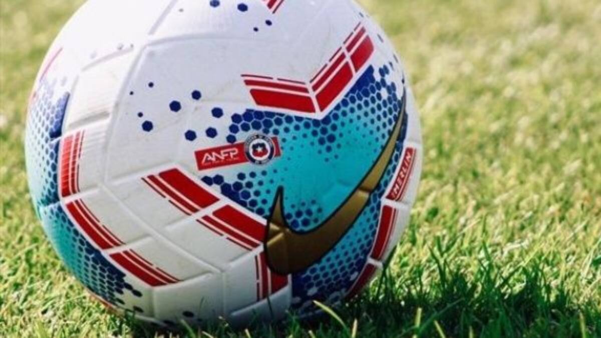 Fútbol chileno volvería no antes de tres semanas y lo hará sin público