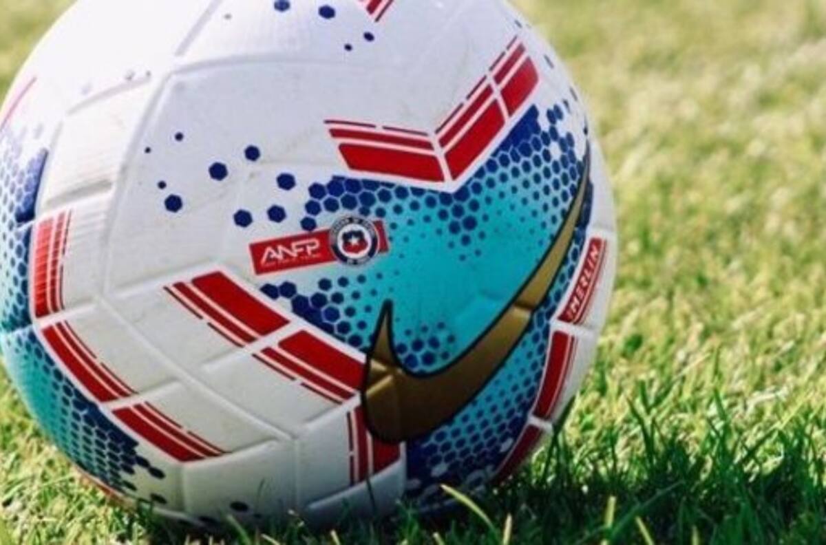 Fútbol chileno volvería no antes de tres semanas y lo hará sin público