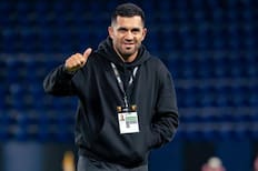 Es el DT de moda del fútbol chileno y también geógrafo: “Me titulé mientras jugaba y estudié dos carreras más”