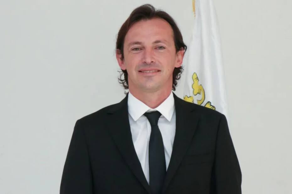 Alí Manouchehri, el actual alcalde de Coquimbo y exfutbolista, va por la reelección.