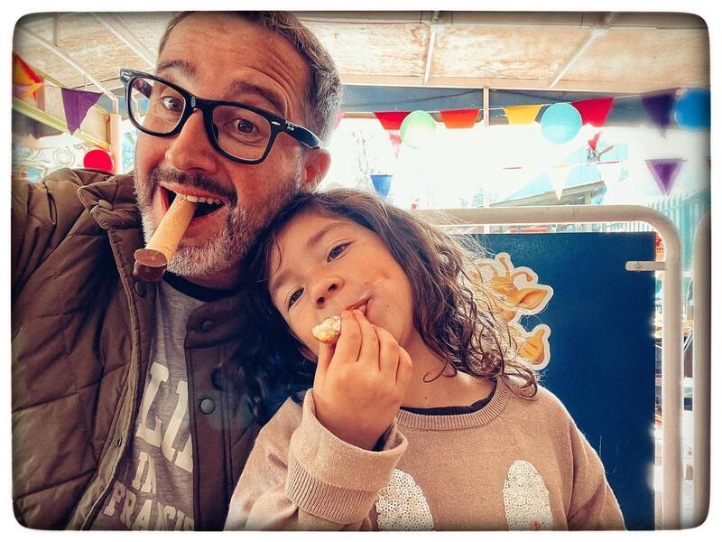 Eduardo fuentes y su hija en Mampato