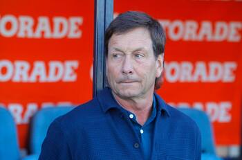 Colo Colo salió al baile: Fernando Díaz lanza grave acusación por terrible lesión de jugador de Coquimbo Unido