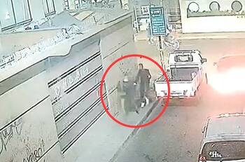 Fallece joven tras recibir puñalada en Santiago Centro: se busca a autor del crimen