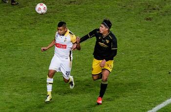 Goleador de Fernández Vial reconoce opción de ir a Wanderers: "A todo jugador le gustaría estar ahí"