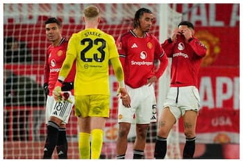 Nube negra en Manchester United: fuera de todo y sin chances de títulos