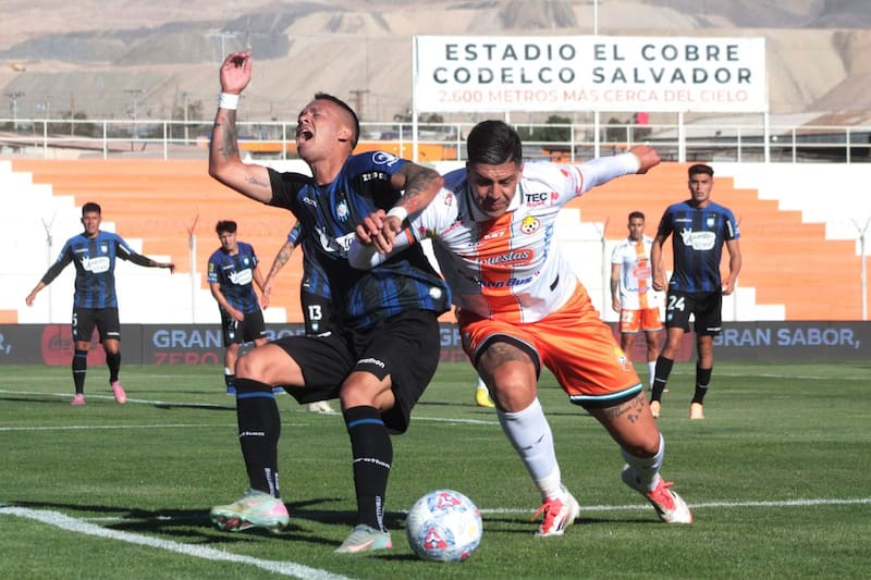 Los Legionarios vencieron a los Acereros por la fecha 1 de la Liga de Primera. Foto: Agencia Aton.
