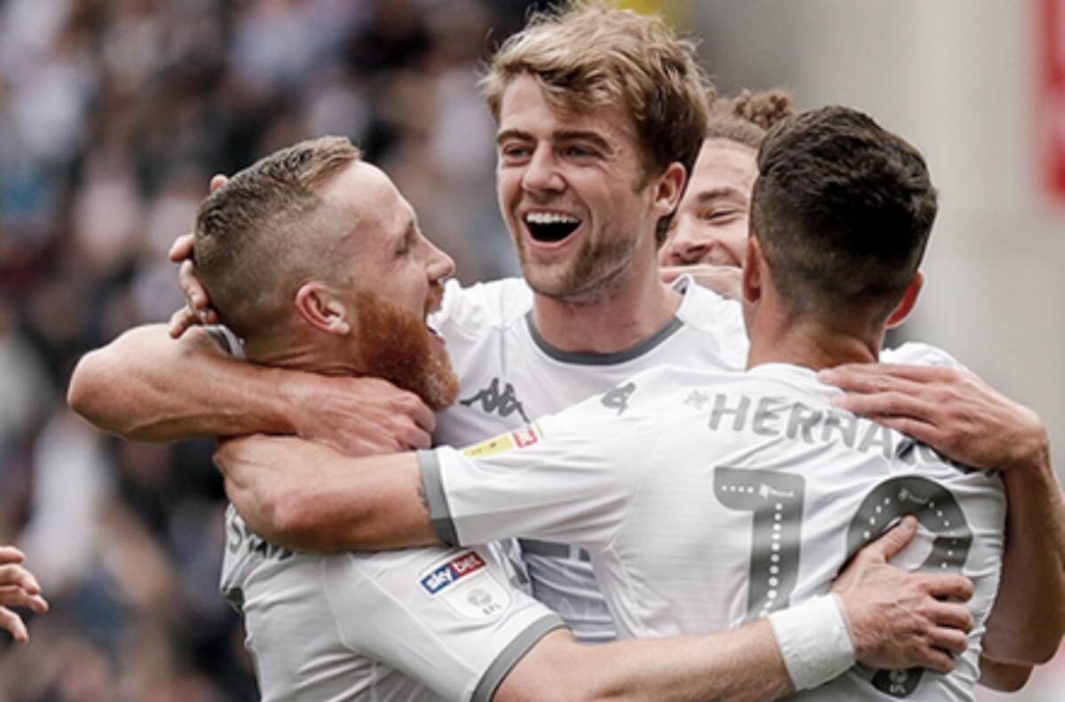 Leeds de Bielsa sigue puntero en la Championship tras vencer al Wigan