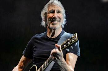 Roger Waters sorprendió cantando "El derecho de vivir en paz" en la cuarentena