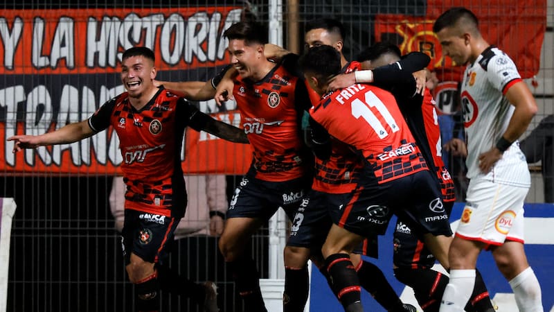 Fue propietario de Audax Italiano, lo vendió y ahora puso sus ojos en otro club del fútbol chileno