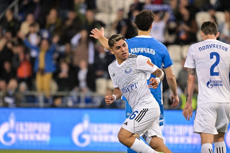 Jordhy Thompson anotó dos goles y dejó una asistencia en su primer semestre en Rusia.