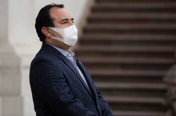 Los cuestionamientos de Daniel Matamala a la “disparidad de criterios” del Gobierno tras el caso de los “utensilios”