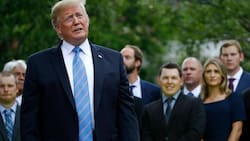 Donald Trump arremete contra Alec Baldwin y sin pruebas asegura que el actor disparó intencionalmente a Halyna Hutchins