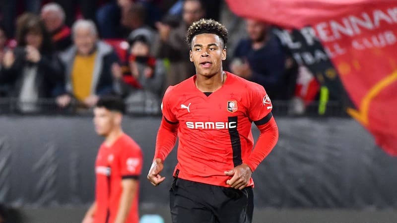 El mediocampista ya visitó el Camp Nou con su representante