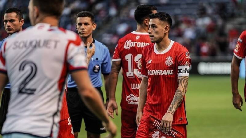 Confirmado: Claudio Baeza no seguirá siendo jugador del Toluca y ya le tienen reemplazo