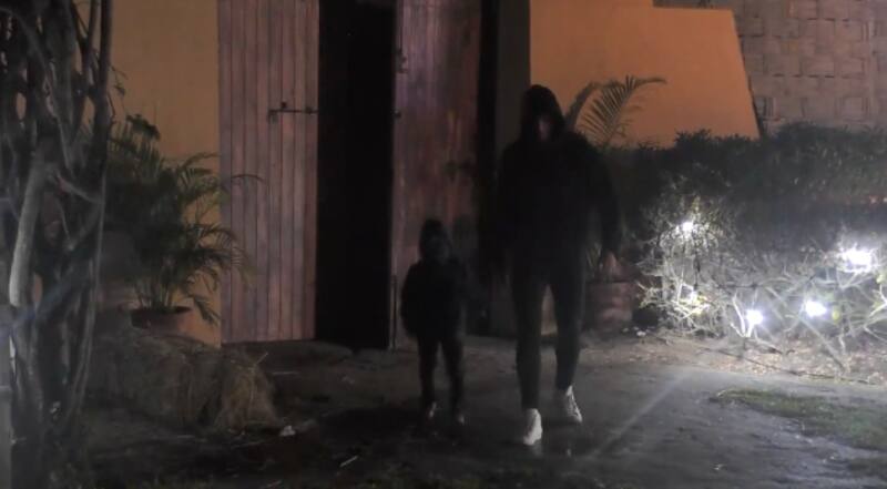 Miguelito y Fabio Agostini regresando de su escapada. Foto: Canal 13.