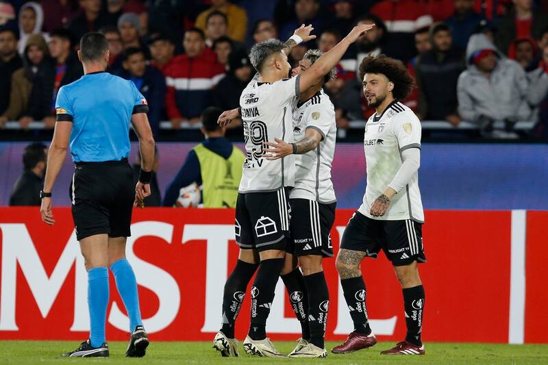 Colo Colo vs Cerro Porteño en Copa Libertadores. Agencia Aton