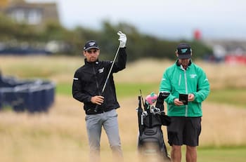 Desastroso final para Joaquín Niemann en el Open y seguirá esperando su destape en los Majors