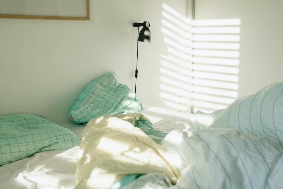 Tener claro cómo armar tu cama de la mejor manera puede ser fundamental para un mejor descanso en invierno. Créditos: Pexels.