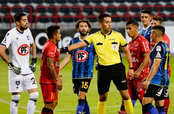 Francisco Gilabert vuelve y estará en el VAR en partido de la fecha 16 del Campeonato Nacional