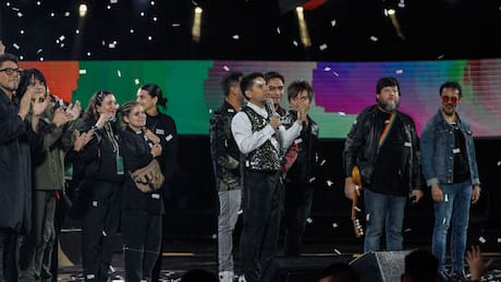 “La van de los primos”: Los detalles inéditos de la participación de Los Bunkers en la rutina de Fabrizio Copano en el Festival de Viña 2023