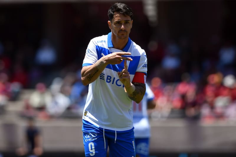 El Toro en el UC vs. La Serena. Foto: Agencia Aton.