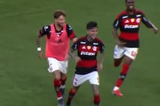 VIDEO | En la agonía del Clásico: el gol de Erick Pulgar en Flamengo para pasar a semifinales