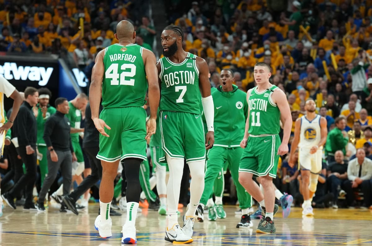 NBA: Boston Celtics tuvo un vertiginoso último cuarto y tomó ventaja en la final contra los Warriors