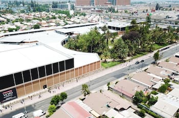 Con áreas verdes, 44 tiendas y US$35 millones de inversión: inauguran nuevo mall en la RM
