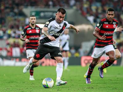 El duro año de Jean Meneses: entre la indiferencia de su club y un mercado cerrado