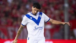 Compañero de Diego Valdés en Vélez está encantado con el nivel del chileno: “Por algo le dicen el Mago”