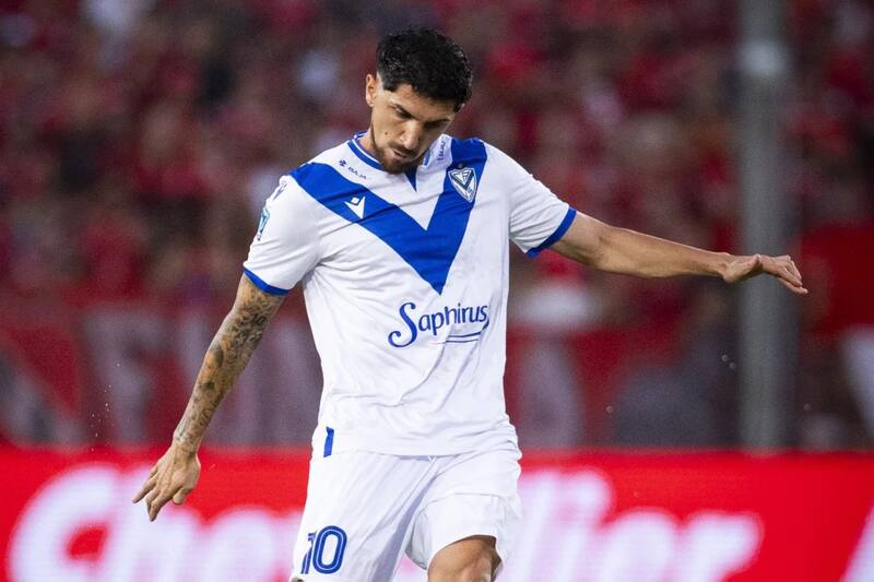 El chileno brilla en Argentina. Foto: Instagram Vélez.