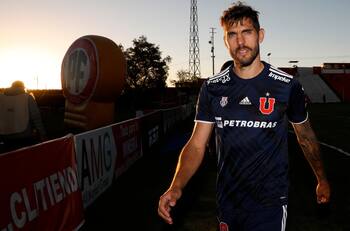 Se encontraría con un viejo "enemigo" de la U: el equipo argentino al que puede llegar Joaquín Larrivey