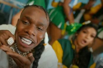 Bajan a rapero DaBaby de Lollapalooza tras polémica por graves dichos homofóbicos