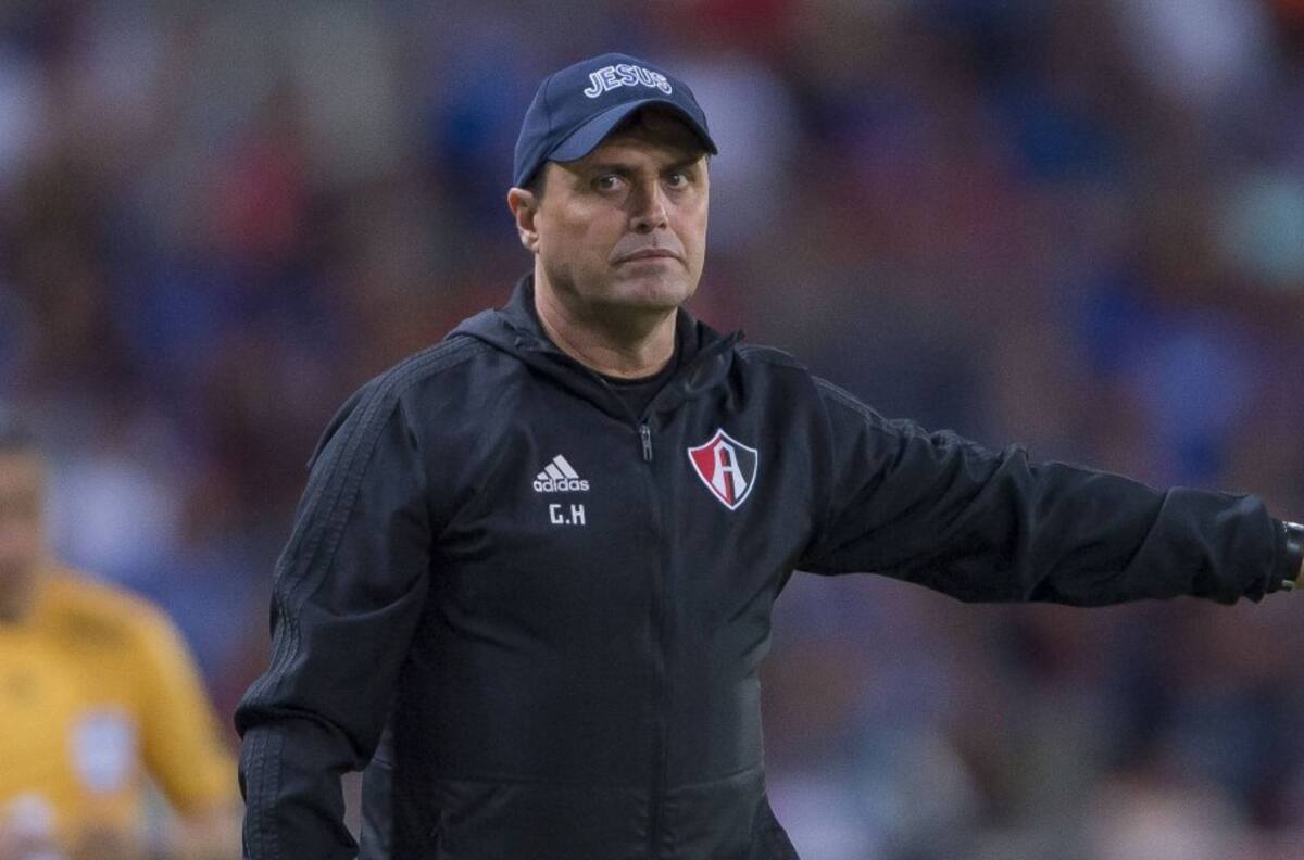 Ángel Guillermo Hoyos fue despedido del Atlas