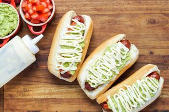 Día del Completo 2024: Estos son los mejores descuentos para pedir a domicilio HOY