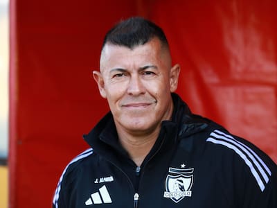 Sintió el “tirón de orejas”: Jorge Almirón sorprendería con nuevo juvenil en Colo Colo