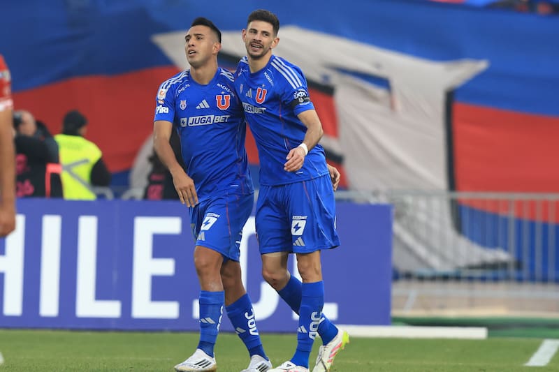 La U busca delanteros para 2026.