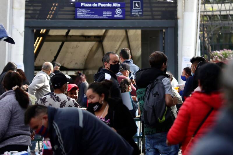 Las autoridades ya decretaron el uso obligatorio de mascarillas para niños mayores de 5 años en los colegios. Foto: ATON.