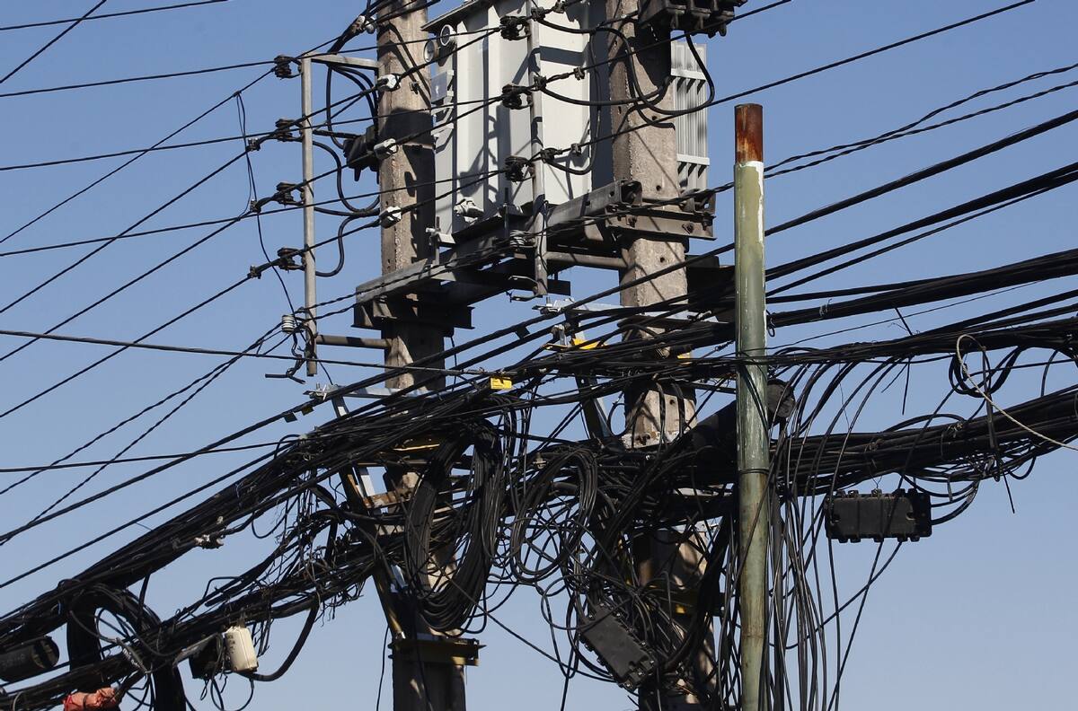 VIDEO| Alcalde Daniel Jadue reclama por redes sociales el "robo de cables" en la comuna de Recoleta