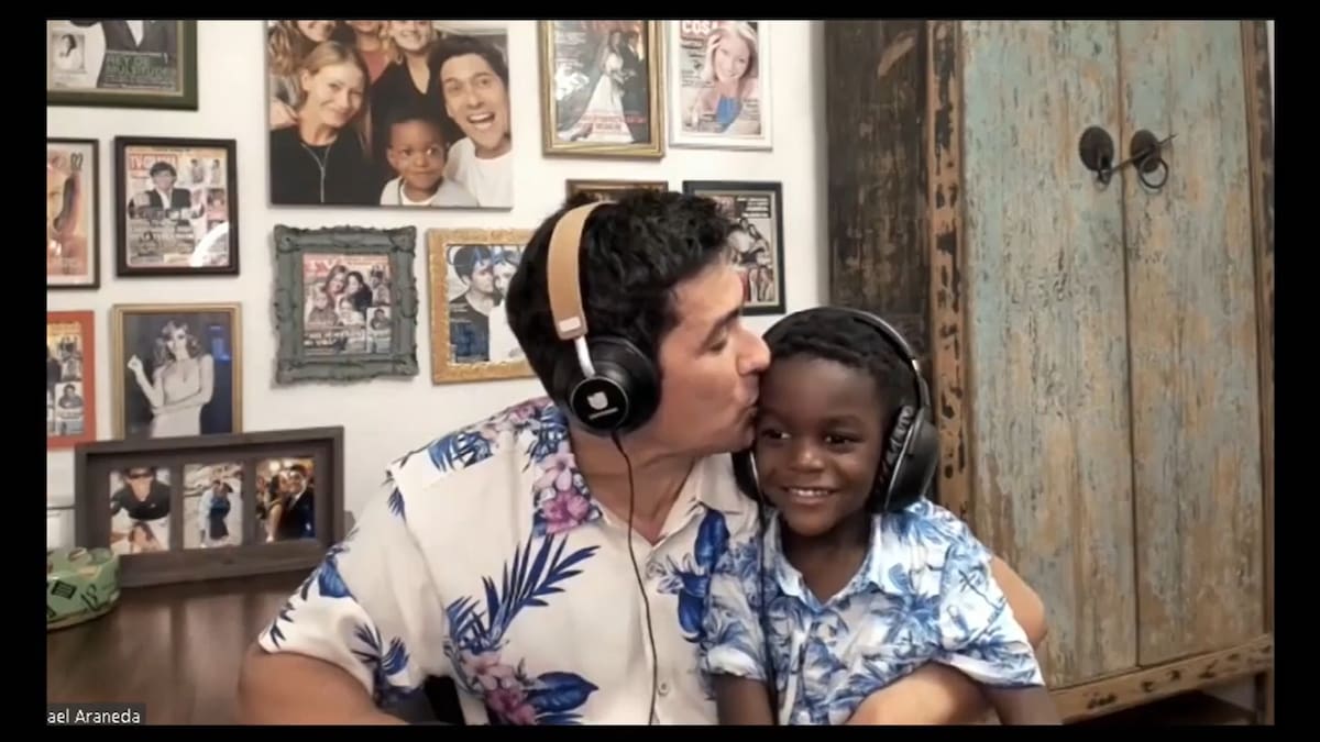“Ahí está un papá enamorado”: La tierna participación del pequeño Benjamín, hijo de Rafael Araneda y Marcela Vacarezza, en el programa de su padre en Estados Unidos
