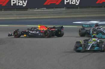 ¿Qué le pasó a Red Bull? Las fallas de motor que desnudaron a Max Verstappen y "Checo" Pérez