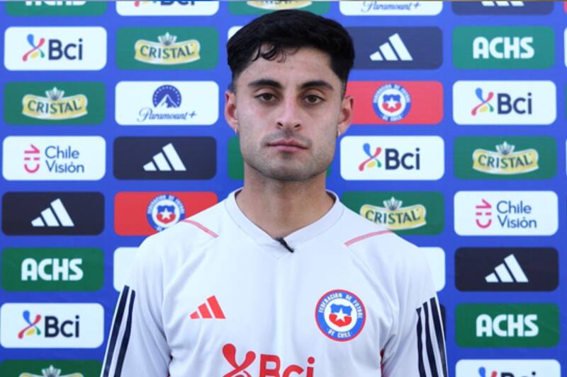 Salió de urgencia de la concentración de La Roja.