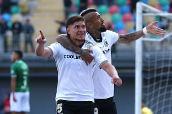 ¿Lo extrañan en Colo Colo? La gigantesca diferencia entre Leonardo Gil y su reemplazante