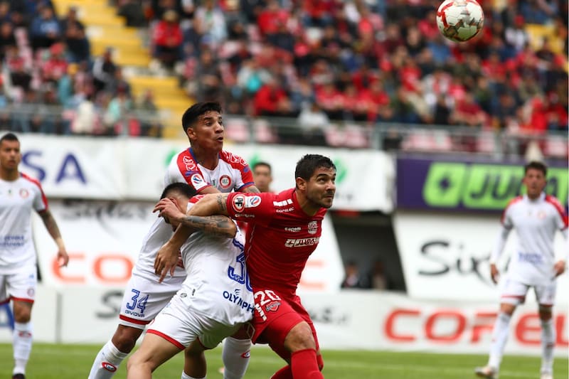 Imagen del partido que Diablos Rojos y Cementeros animaron en Chillán, el 29 de septiembre pasado, por el Campeonato Nacional 2024.