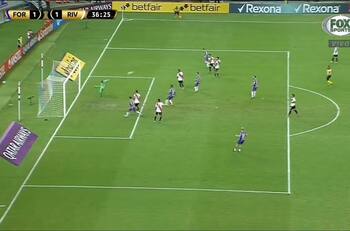 VIDEO | Las increíbles tapadas de Franco Armani para mantener el empate en el River Plate vs Fortaleza