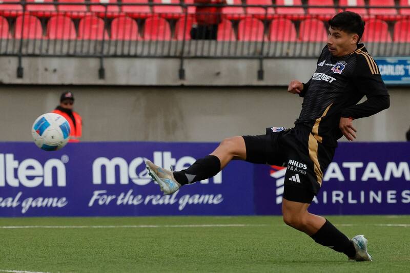 El Flecha se gana la confianza de Jorge Almirón. Foto: Aton.