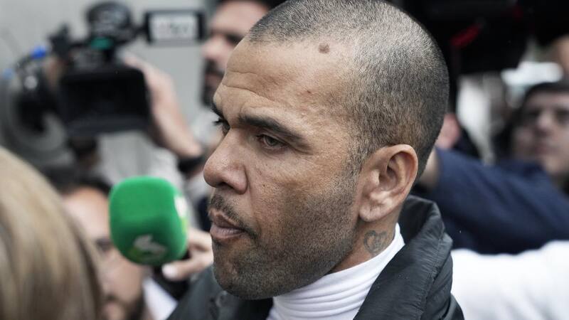 Dani Alves tras dejar la cárcel. Foto: EFE