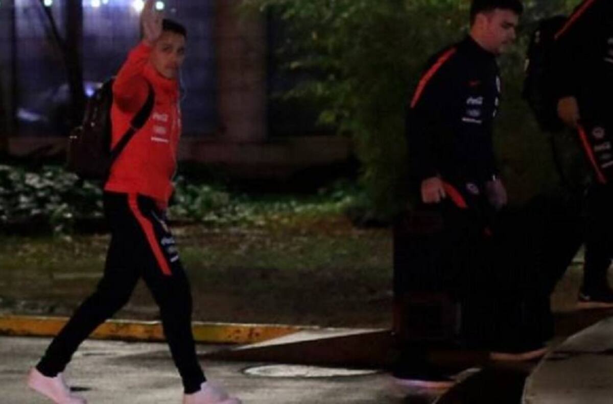 La Roja llegó a Venezuela y ya se alista para el duelo frente a la "Vinotinto" en Eliminatorias